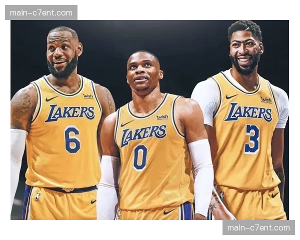 四川进攻效率联盟倒数 亨特萨姆纳双枪配合默契度分析